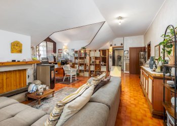 Soggiorno - Villa VIA DUE GIUGNO
 
6, Treviolo - photo 25