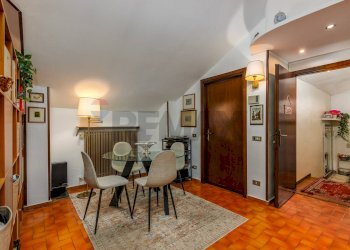 Sala da pranzo - Villa VIA DUE GIUGNO
 
6, Treviolo - photo 26