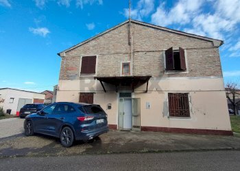 Casa all\'aperto - Casa semi indipendente Via Roma
33, Ostellato - foto 2