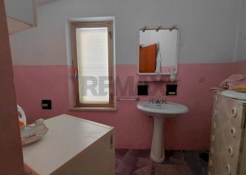 Bagno - Casa semi indipendente Frazione Serradica
 
30, Fabriano - foto 12