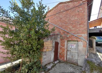 Casa all\'aperto - Casa semi indipendente Frazione Serradica
 
30, Fabriano - foto 20