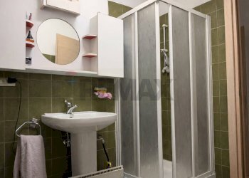 Bagno - Quadrilocale Via Monte San Gabriele
 
42, Novara - foto 13