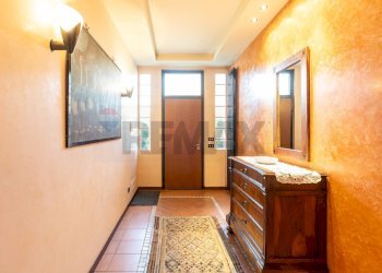 Hall / corridoio - Villa a Schiera Via Vittime Della Pertite
 
17, Piacenza - foto 12