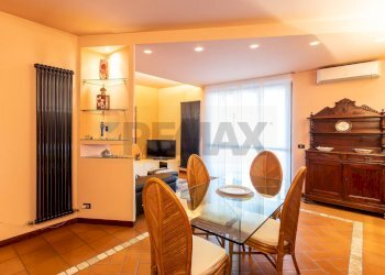 Sala da pranzo - Villa a Schiera Via Vittime Della Pertite
 
17, Piacenza - foto 33