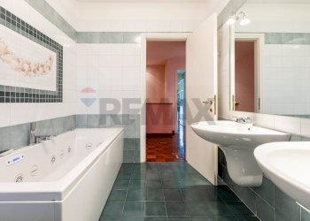 Bagno - Villa a Schiera Via Vittime Della Pertite
 
17, Piacenza - foto 51