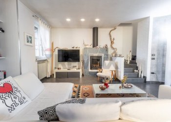 Soggiorno - Villa a Schiera Via Massimo D'Antona
9, Collecchio - foto 4