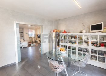 Sala da pranzo - Villa a Schiera Via Massimo D'Antona
9, Collecchio - foto 13