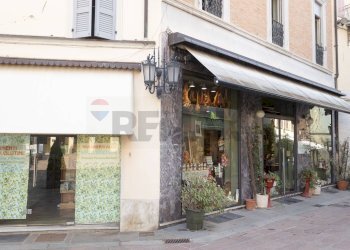 Edificio all\'aperto - Stabile - Palazzo Piazza della libertà
 
6, Salsomaggiore Terme - foto 23