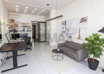 Ufficio - Shop Viale G.D. Romagnosi
 
5/A, Salsomaggiore Terme - photo 1