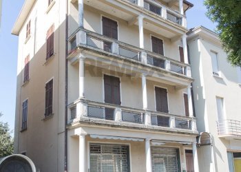 Edificio all\'aperto - Stabile - Palazzo Via G. Puccini
 
12, Salsomaggiore Terme - foto 5