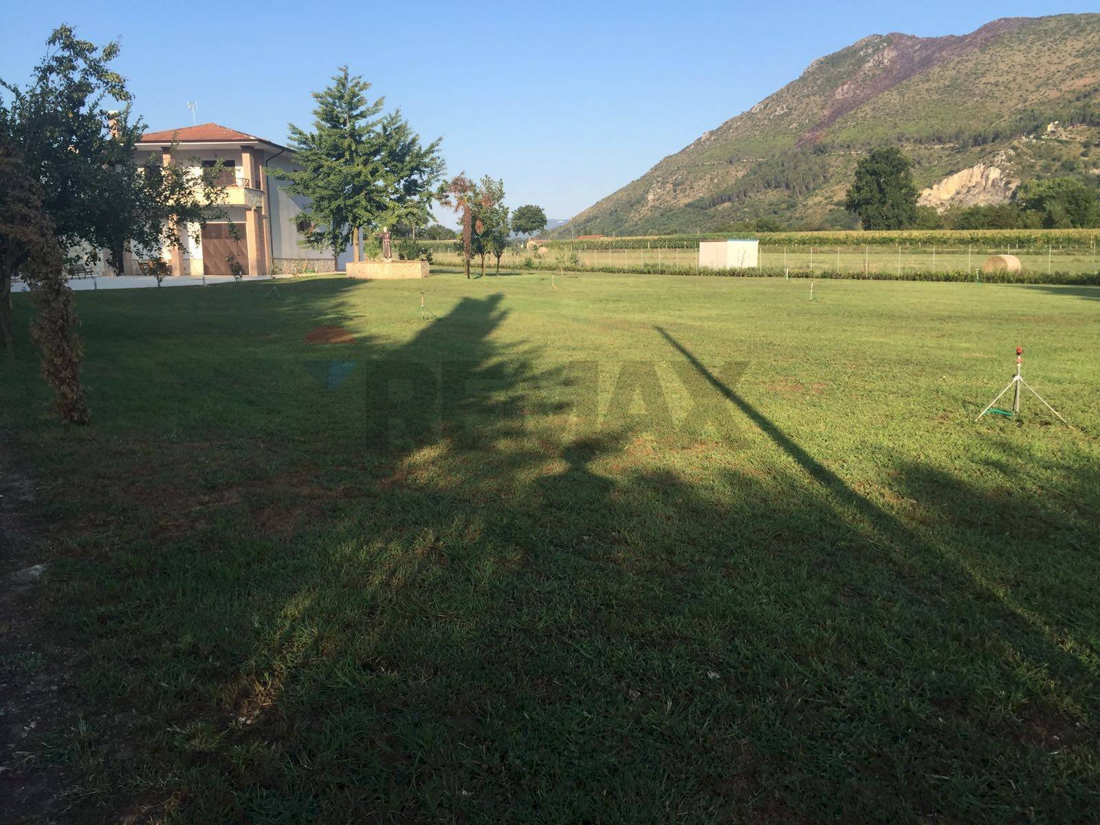 Vista delle montagne - Casa semi indipendente Via Centimolo
 
snc, Pietravairano - foto 2