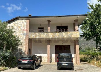 Casa all\'aperto - Casa semi indipendente Via Centimolo
 
snc, Pietravairano - foto 7