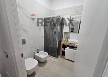 Bagno - Bilocale Viale San Gimignano
 
9, Milano - foto 11