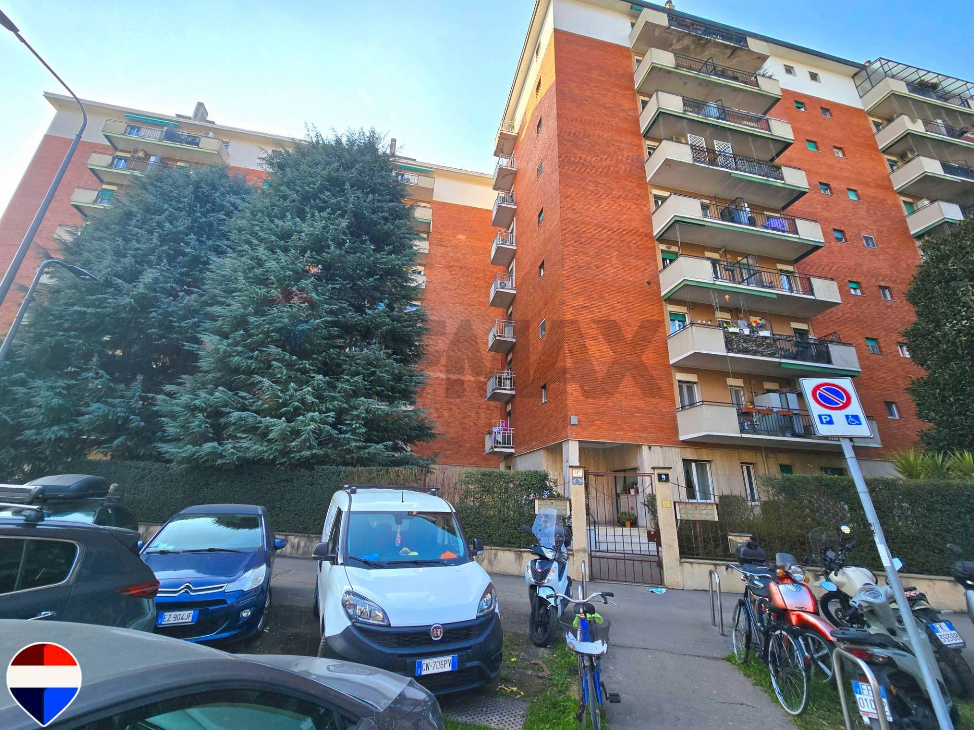 Edificio all\'aperto - Bilocale Viale San Gimignano
 
9, Milano - foto 1