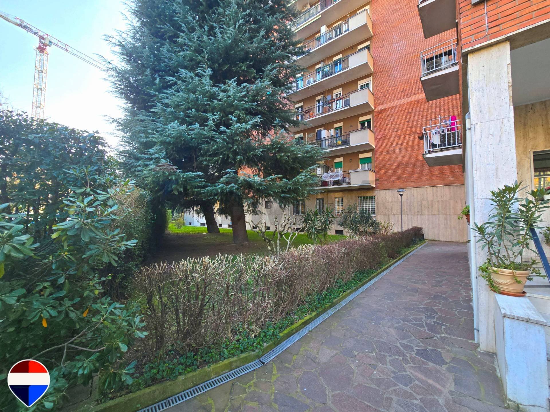 Edificio all\'aperto - Bilocale Viale San Gimignano
 
9, Milano - foto 3