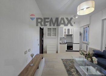 Soggiorno - Bilocale Viale San Gimignano
 
9, Milano - foto 15