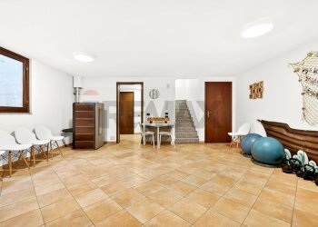 Sala da pranzo - Casa semi indipendente Via Perego
 
33 D, Sumirago - foto 20