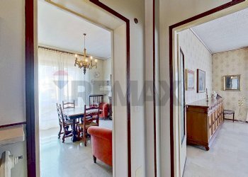 Hall / corridoio - Casa indipendente VIA MONTELLO
 
21, Sesto Calende - foto 7