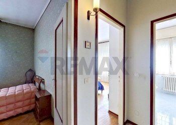 Camera / camera da letto - Casa indipendente VIA MONTELLO
 
21, Sesto Calende - foto 21