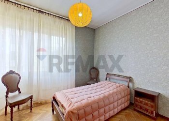 Camera / camera da letto - Casa indipendente VIA MONTELLO
 
21, Sesto Calende - foto 23