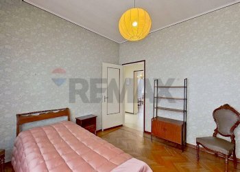 Camera / camera da letto - Casa indipendente VIA MONTELLO
 
21, Sesto Calende - foto 24