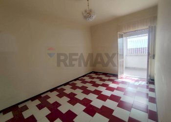 Stanza vuota - Trilocale Via Guantai Ad Orsolone, Napoli - foto 8