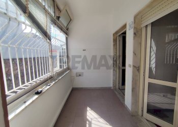 Balcone - Trilocale Via Guantai Ad Orsolone, Napoli - foto 2