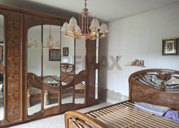 Camera / camera da letto - Independent house Sessa Aurunca - photo 8