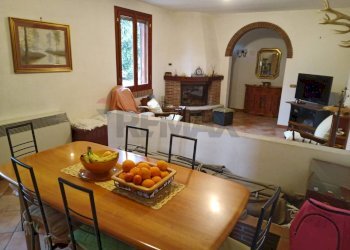 Sala da pranzo - Villa Via Portaturo
 
snc, Fondi - foto 5