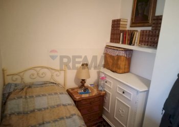 Camera / camera da letto - Villa Via Portaturo
 
snc, Fondi - foto 15