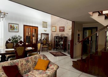 Sala da pranzo - Villa Eleuterio, Misilmeri - photo 8