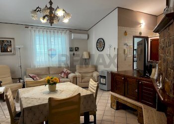 Sala da pranzo - Villa Eleuterio, Misilmeri - photo 10