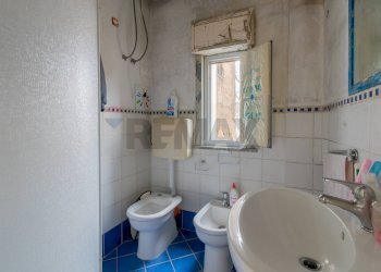 Bagno - Bilocale via biagio conte
 
94, Palermo - foto 15