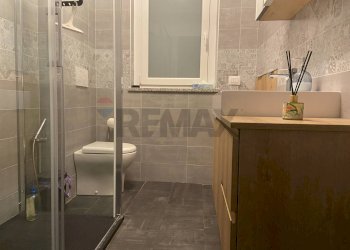 Bagno - Casa indipendente località Tedeschi
 
127, Leini - foto 9