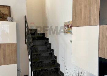 Scale - Casa indipendente località Tedeschi
 
127, Leini - foto 12