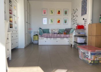 Camera / camera da letto - Casa indipendente località Tedeschi
 
127, Leini - foto 13