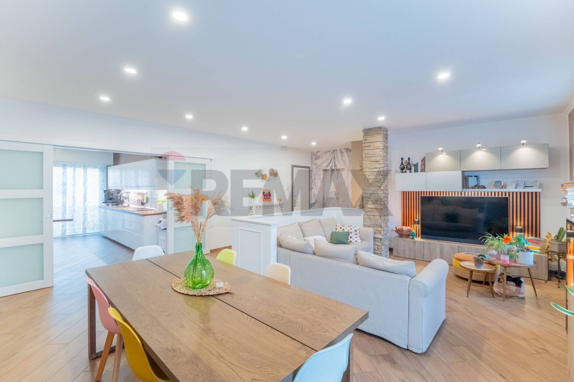 Sala da pranzo - Appartamento Via Mazzini
 
1, Meina - foto 3