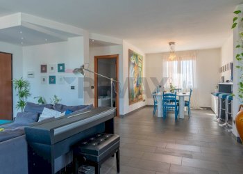 Sala da pranzo - Appartamento Via Madonna in Campagna
 
35, Gallarate - foto 7