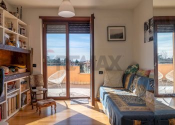 Soggiorno - Appartamento Via Madonna in Campagna
 
35, Gallarate - foto 18