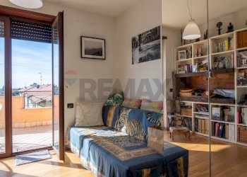 Soggiorno - Appartamento Via Madonna in Campagna
 
35, Gallarate - foto 19