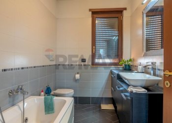 Bagno - Appartamento Via Madonna in Campagna
 
35, Gallarate - foto 21