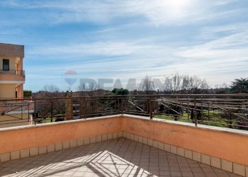 Terrazza - Appartamento Via Madonna in Campagna
 
35, Gallarate - foto 36