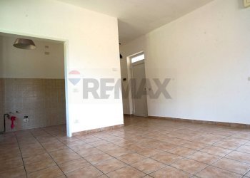 Stanza vuota - Casa semi indipendente Via San Francesco D'Assisi
 
8, Cairate - foto 11