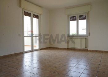 Stanza vuota - Casa semi indipendente Via San Francesco D'Assisi
 
8, Cairate - foto 15