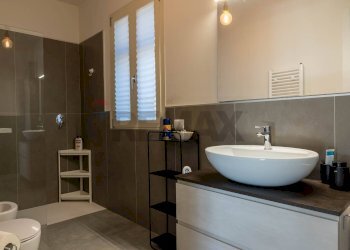 Bagno - Casa semi indipendente Via Monte Pasubio
 
16, Oleggio Castello - foto 17