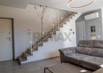 Soggiorno - Casa semi indipendente Via Monte Pasubio
 
16, Oleggio Castello - foto 20