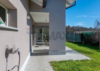 Terrazza - Casa semi indipendente Via Monte Pasubio
 
16, Oleggio Castello - foto 26