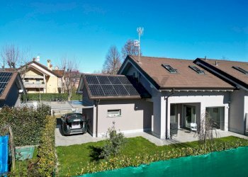 Casa all\'aperto - Casa semi indipendente Via Monte Pasubio
 
16, Oleggio Castello - foto 30