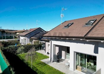 Casa all\'aperto - Casa semi indipendente Via Monte Pasubio
 
16, Oleggio Castello - foto 37