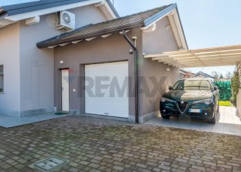 Casa all\'aperto - Casa semi indipendente Via Monte Pasubio
 
16, Oleggio Castello - foto 40